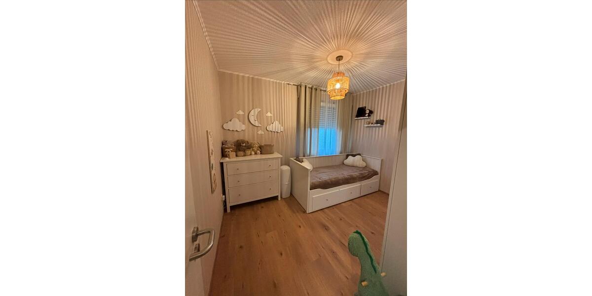 Dachgeschoßwohnung Essen Stadtbezirk VI - 3 Zimmer, 70 m&sup2;, 115.000&euro; | Angebot:27196434