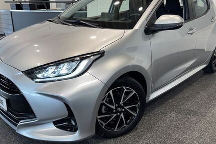 Toyota Yaris 26.000 km 16.990 &euro; Marl/Recklinghausen 45770