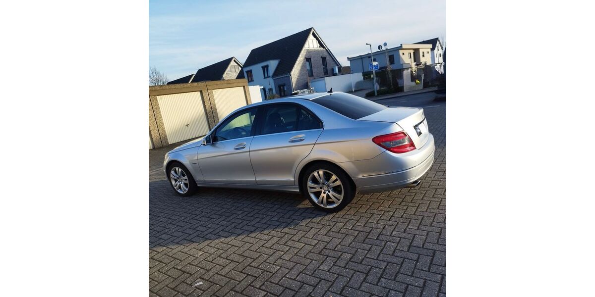 Mercedes-Benz C 220 186.227 km 8.500 &euro; Wesel 46485