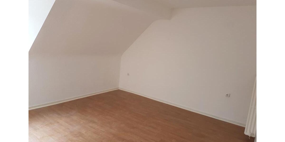 Dachgeschoßwohnung Essen Stadtbezirk III - 2 Zimmer, 54 m&sup2;, 400&euro; | Angebot:26286772