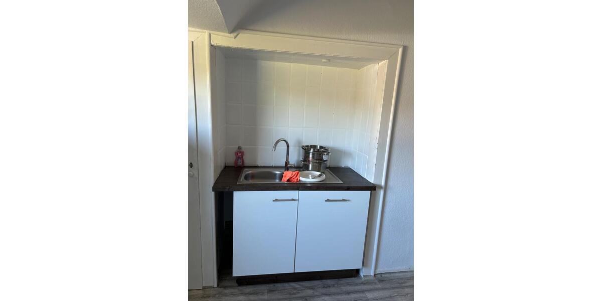 Dachgeschoßwohnung Duisburg Duisburg-Mitte - 3 Zimmer, 68 m&sup2;, 690&euro; | Angebot:26285641