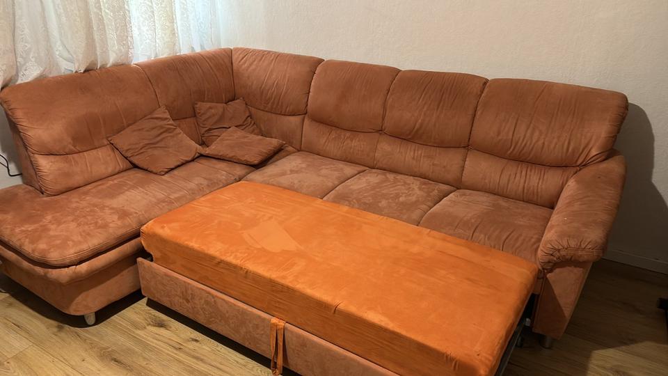 Dachgeschoßwohnung Essen Stadtbezirk V - 2.5 Zimmer, 65 m&sup2;, 649&euro; | Angebot:25563144