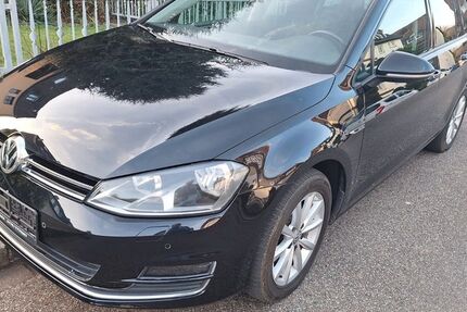 VW Golf 75.170 km 12.700 &euro; Oberhausen 46117