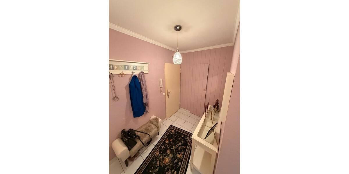 Erdgeschoßwohnung Essen Huttrop - 3 Zimmer, 68 m&sup2;, 159.000&euro; | Angebot:25757602