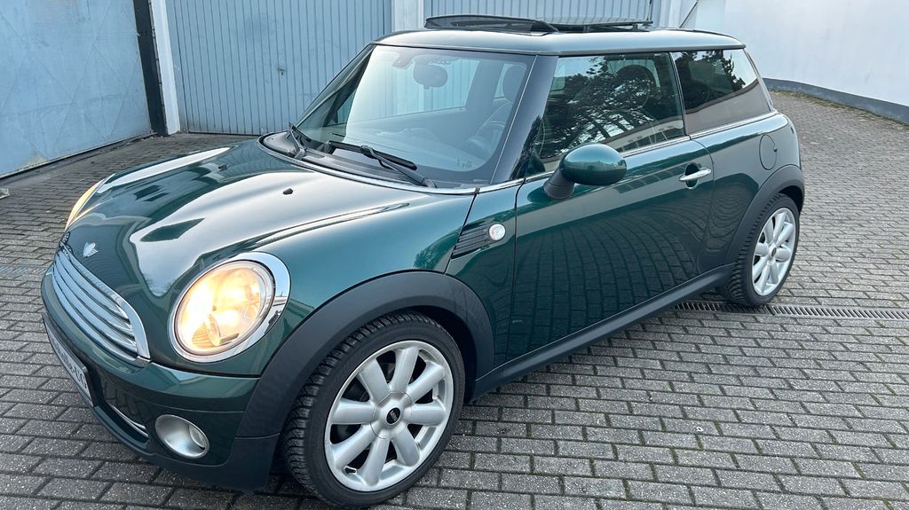 Mini Cooper 151.400 km 5.300 &euro; Oberhausen 46047