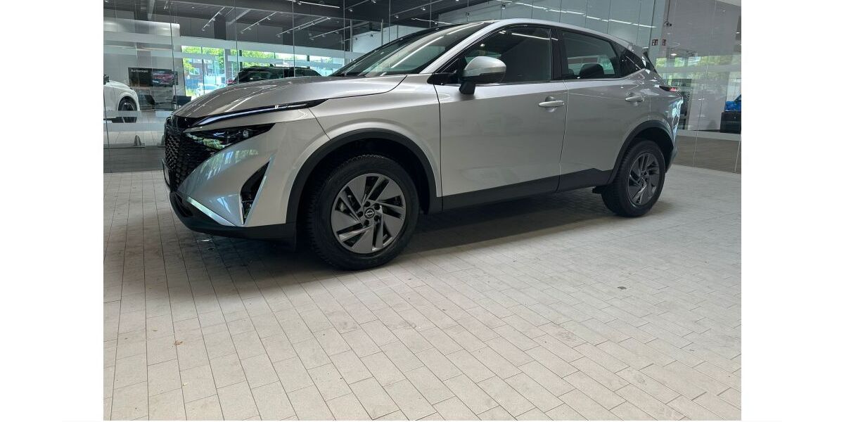 Nissan Qashqai 14.791 km 25.880 &euro; Dinslaken 46539